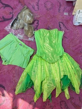 Tinkerbell cosplay costume with brand new Arda Wigs wig and bun attachment